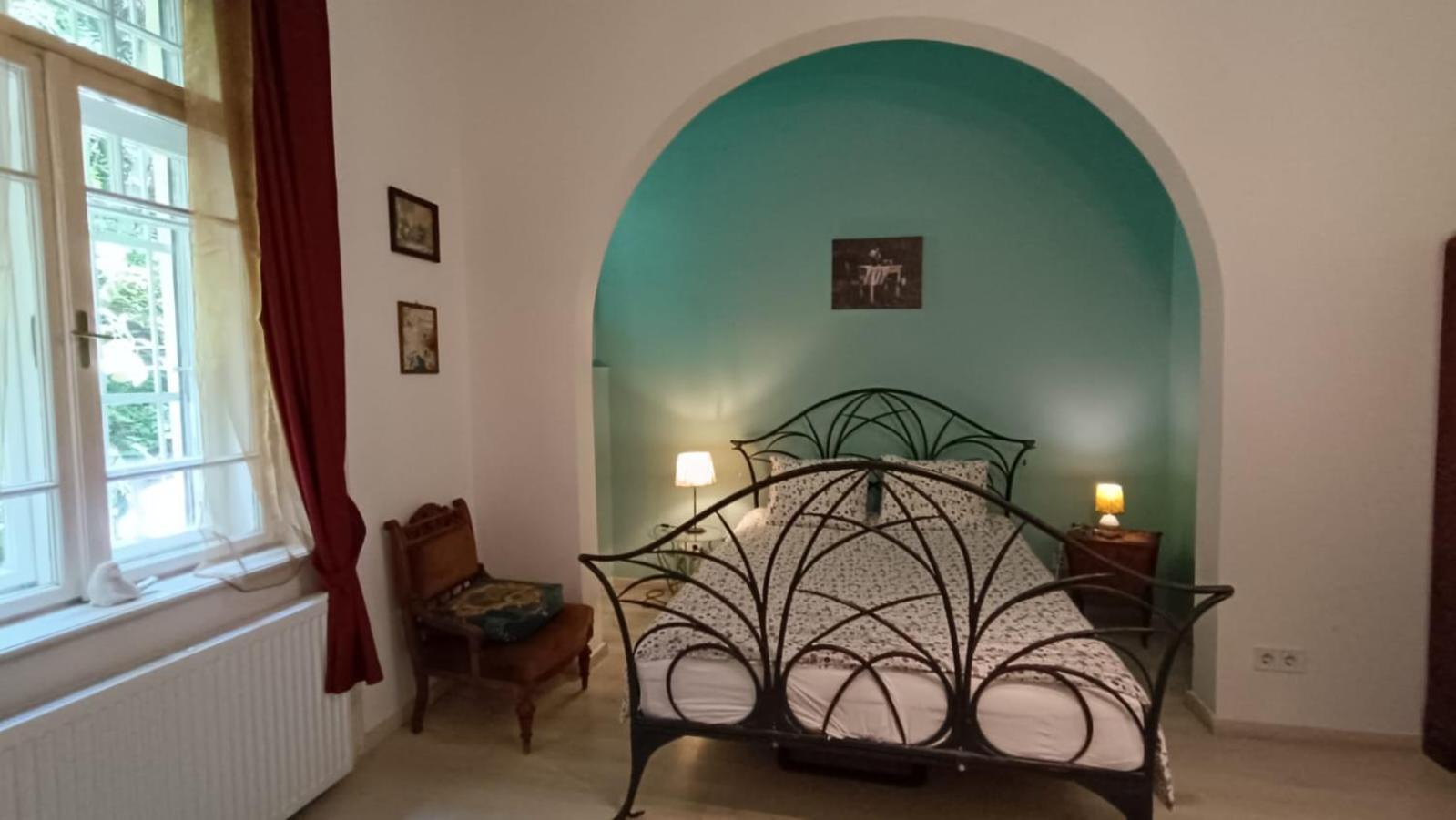 Heritage Harmony With Free Parking, Budapest